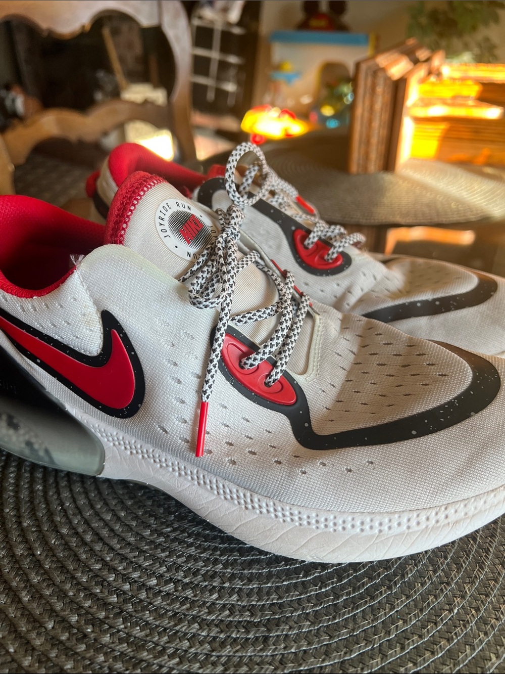Nike White Joyride with Bead pods Running Shoes Red and Black Detailing Size 9